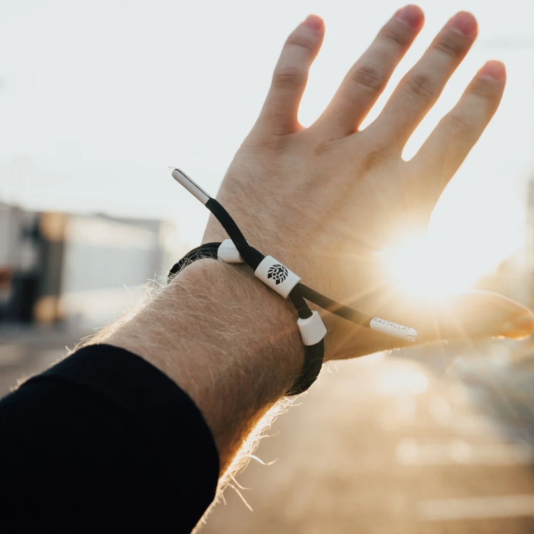 "Positive Vibes" Printed Knotted Bracelet - Image 3