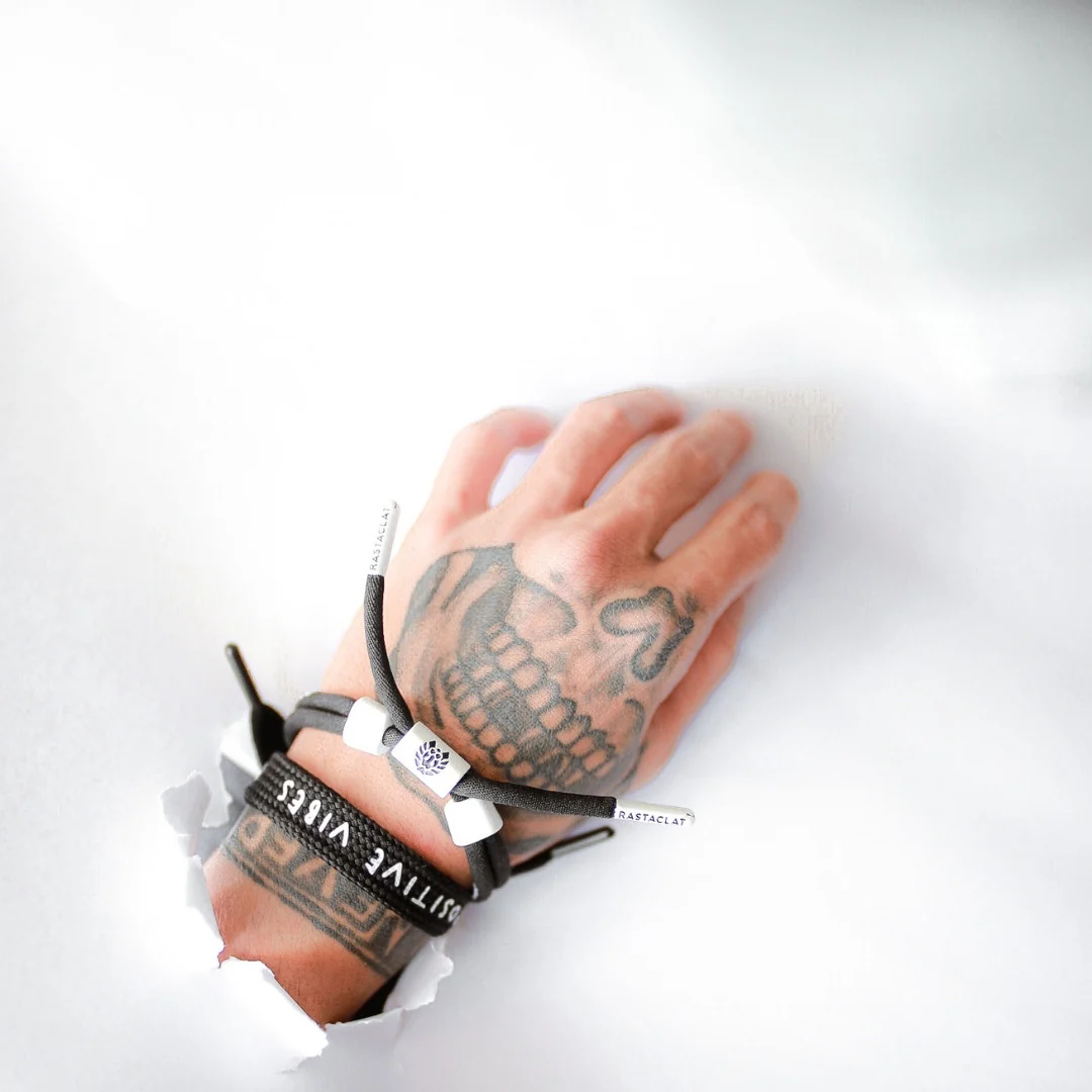 "Positive Vibes" Printed Knotted Bracelet - Image 4